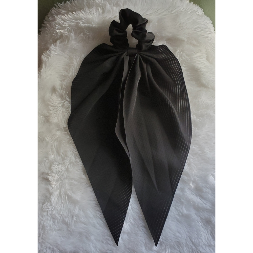 Hair Accessory Bundle - Picture 2 of 7